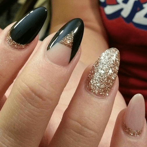 diseño uñas negras gel con decorados