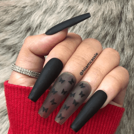 diseño uñas negro mate