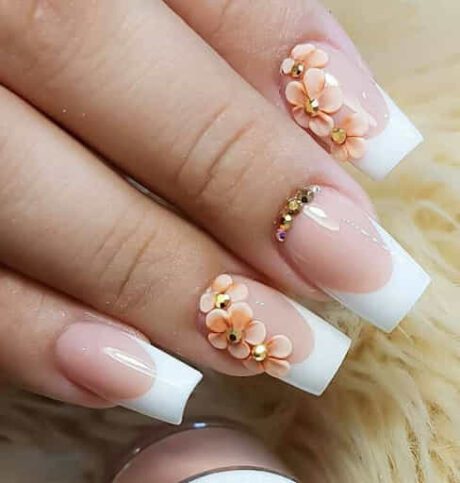 diseño de uñas con flores 3d