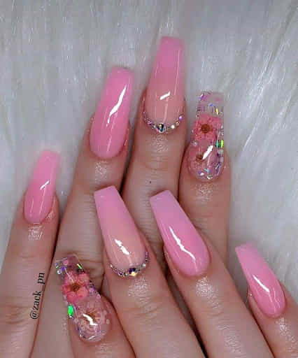 diseño de uñas encapsuladas con flores 3