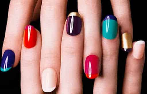 diseño de uñas para mayores con varios colores