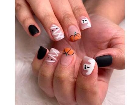 Ideas de uñas decoradas de halloween cortas 2