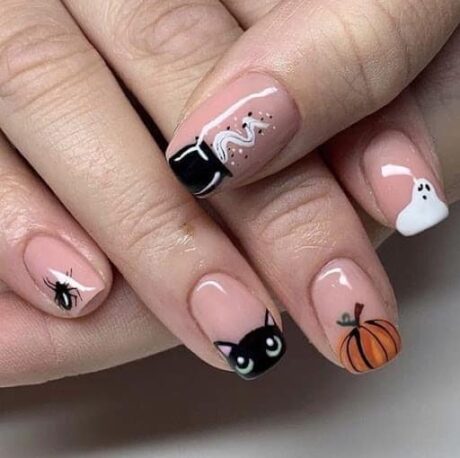 Ideas de uñas decoradas de halloween cortas 5