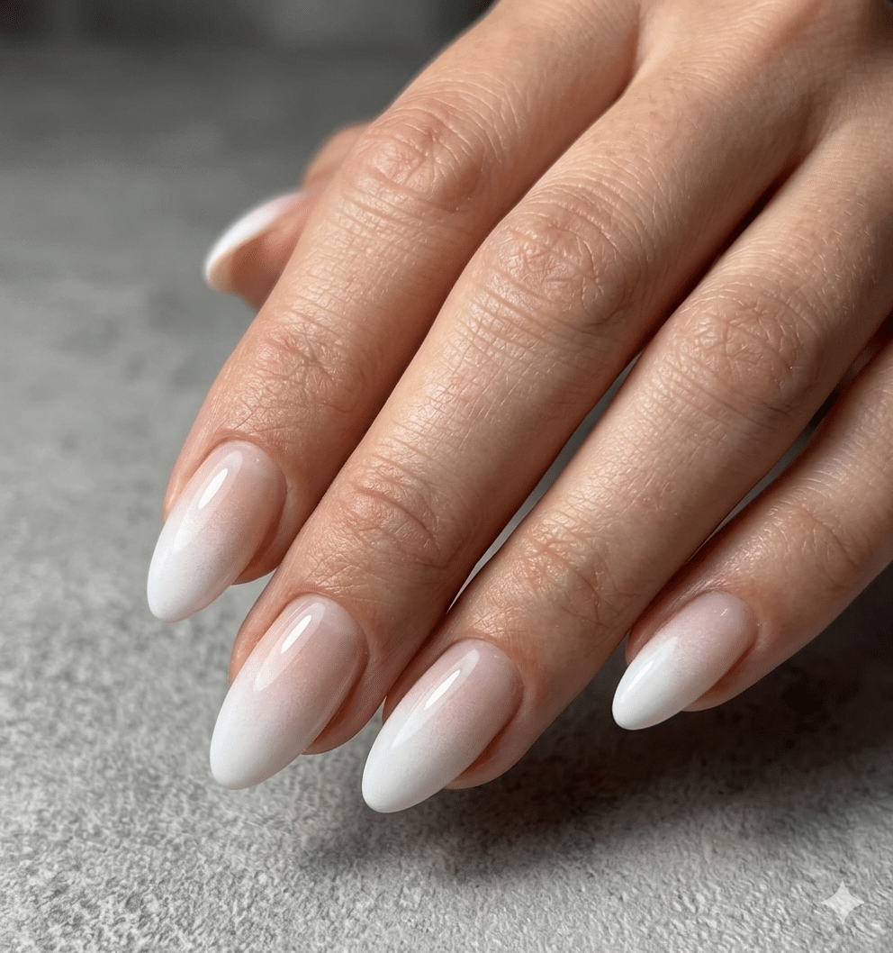 uñas blancas efecto ombré